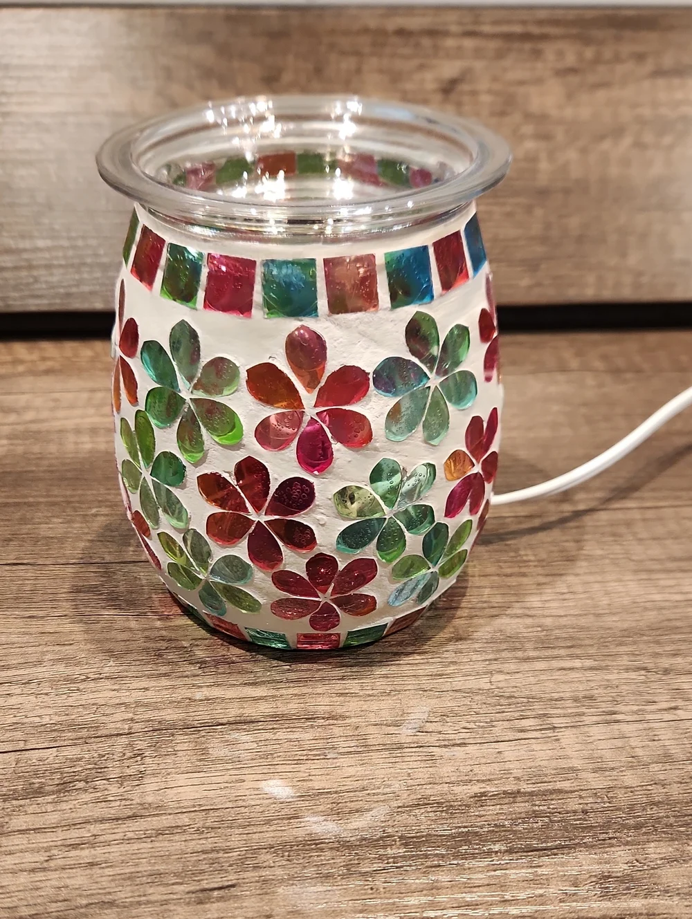 EUC Intertek Handcrafted Multicolor Floral Mosaic Glass Lighted Lamp